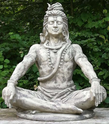 Shiva in tiefer Meditation. Er allein beherrscht alle 8.400.000 Yogapositionen